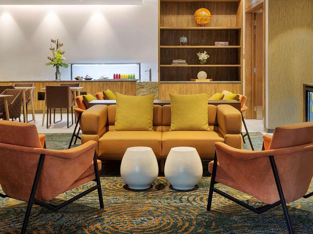מלון Pullman רוטורואה מסעדה תמונה The lounge at the airport