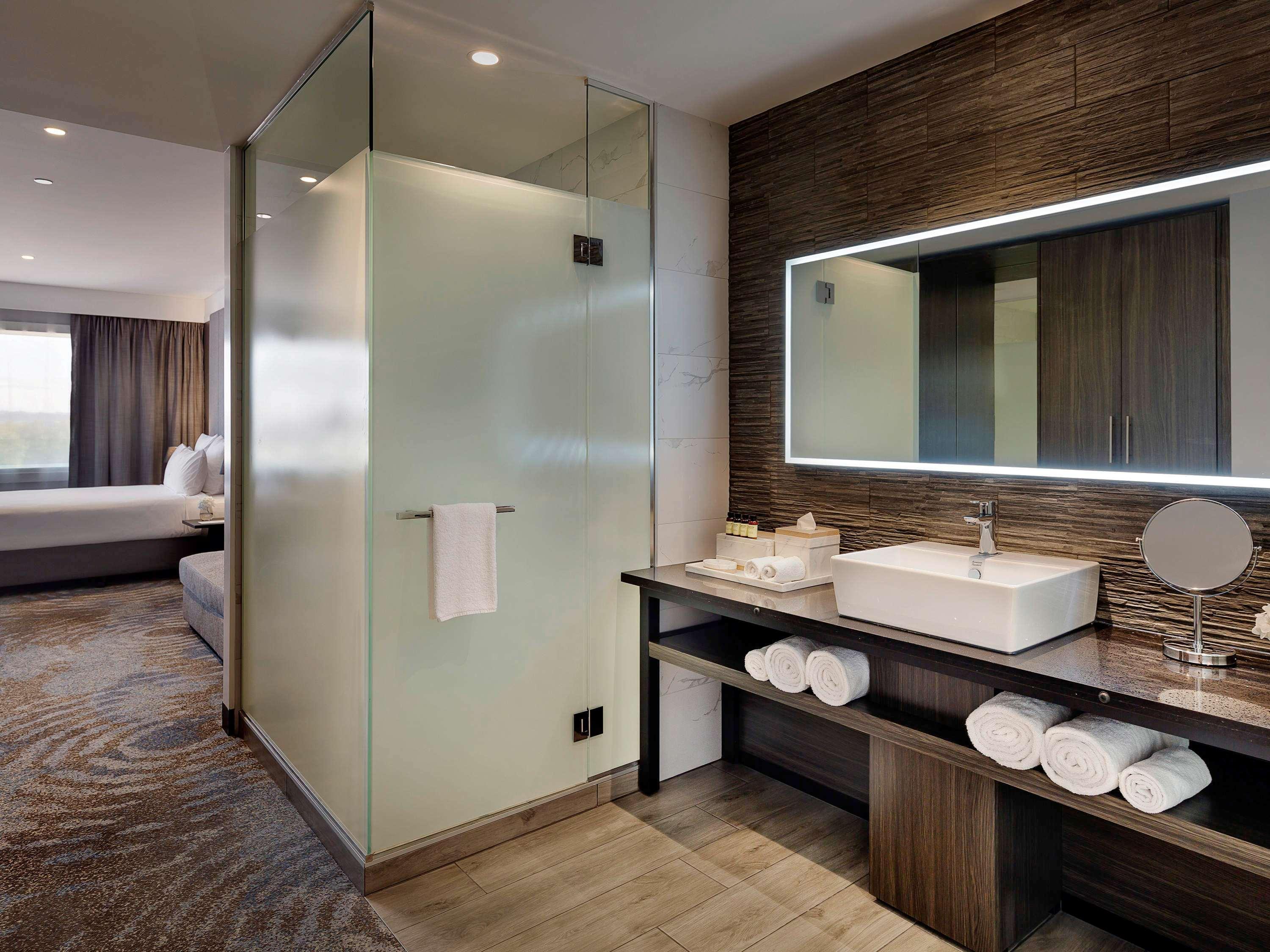 מלון Pullman רוטורואה מראה חיצוני תמונה A bathroom at the hotel