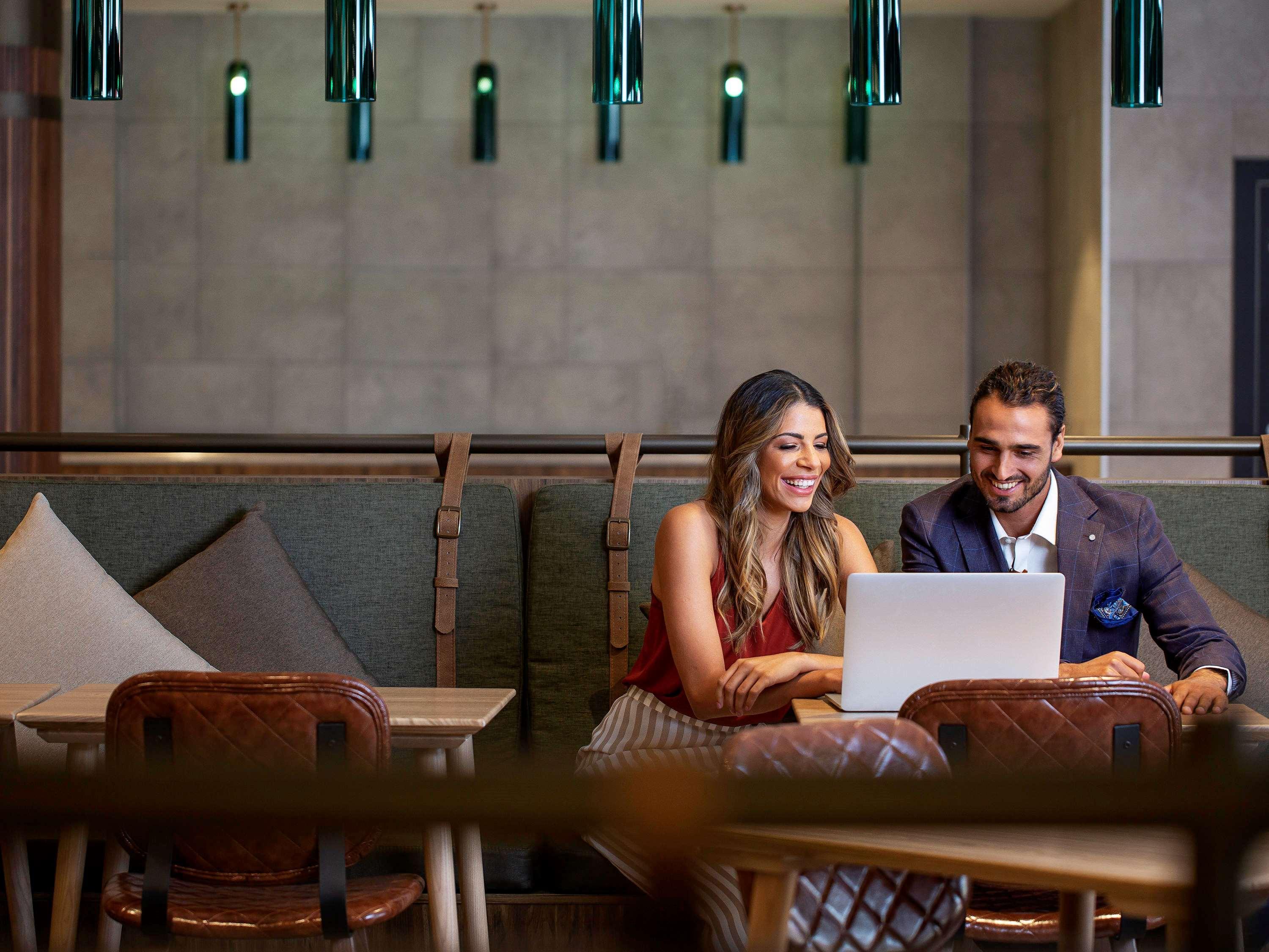 מלון Pullman רוטורואה מראה חיצוני תמונה The Lounge at the airport
